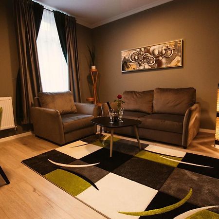 Resita Residence Sauna Apartment Buitenkant foto