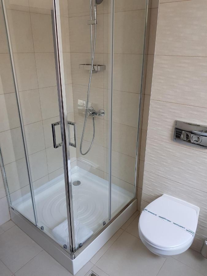 Resita Residence Sauna Apartment Buitenkant foto