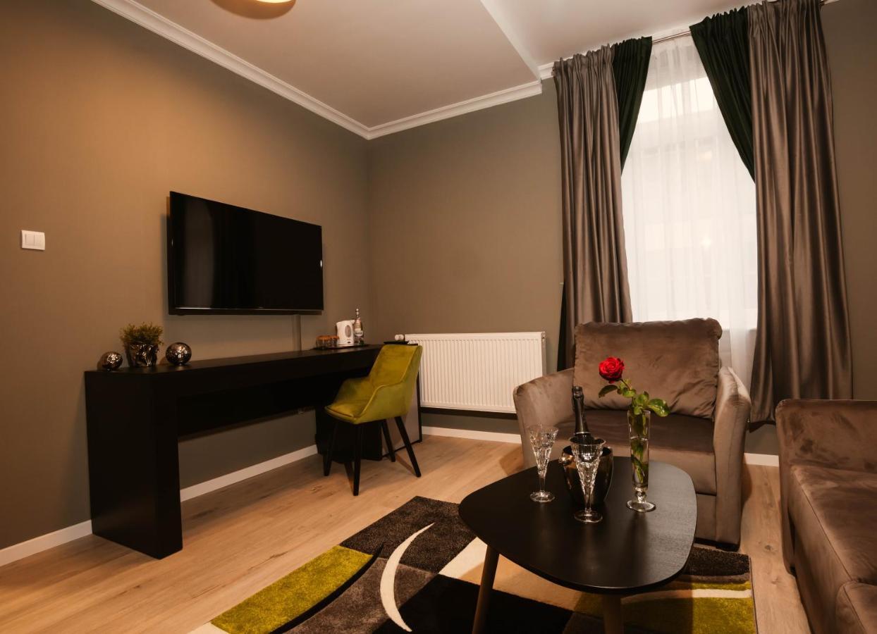 Resita Residence Sauna Apartment Buitenkant foto